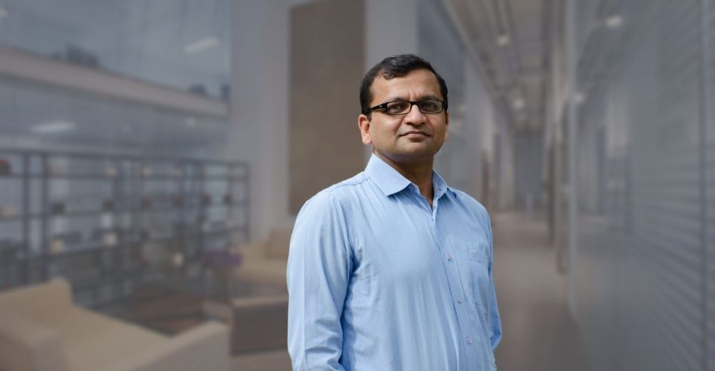 Vineet Arya-Founder-COHIRE-website-featured-image-amazing-workplaces