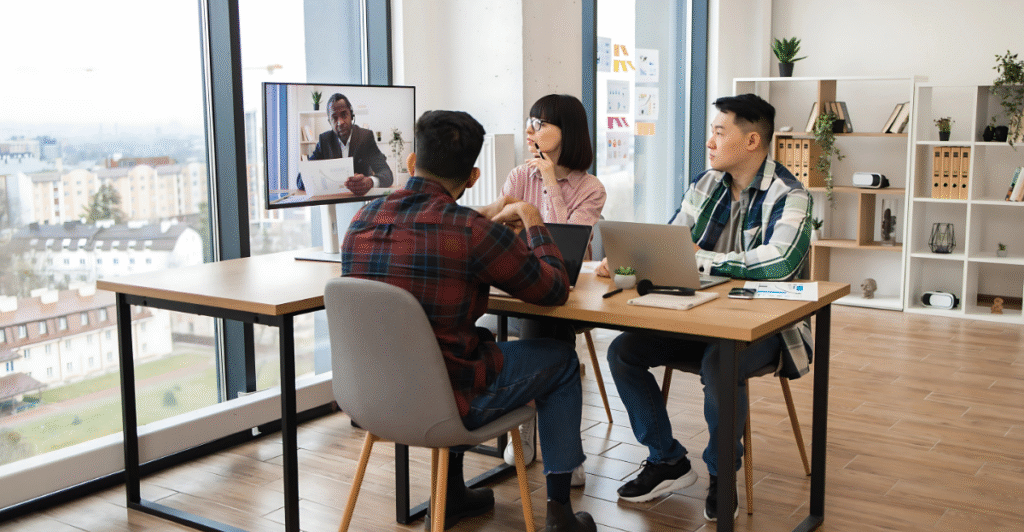 How to Engage Hybrid Employees Without Micromanaging